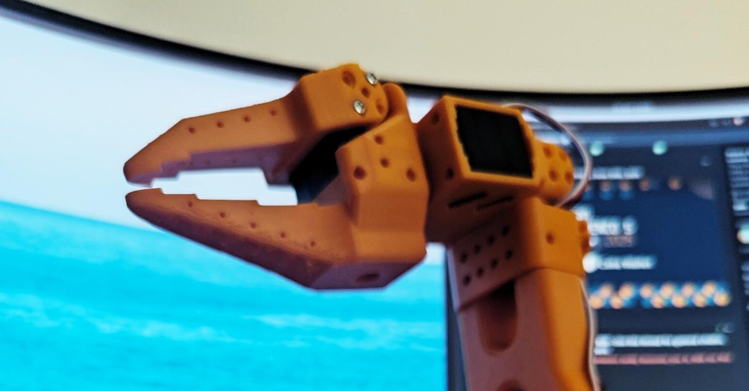 Meet leRobot – A Custom KUKA-Orange Machine for Learning Inverse Kinematics